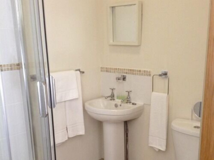 Bathroom 4, The Cross Keys Inn, Somerset