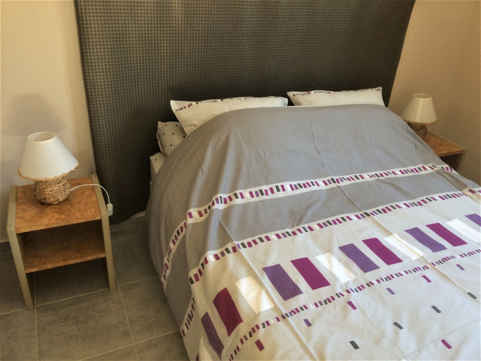 Bedroom 3, Les deux chemins, Hérault