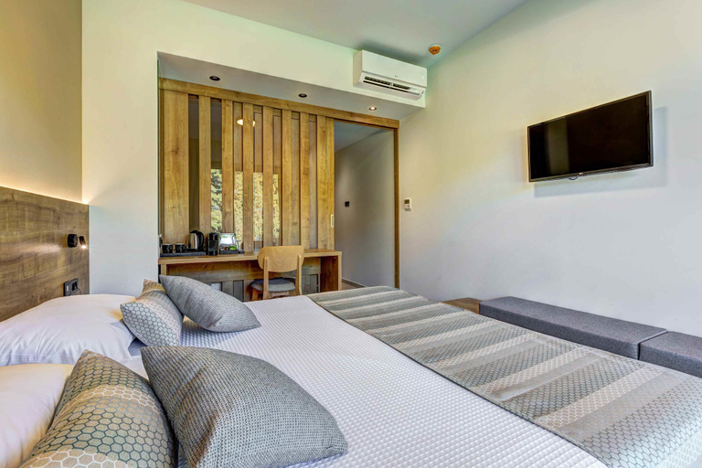 Bedroom 3, White Olive Elite Laganas - All Inclusive, Ionian Islands