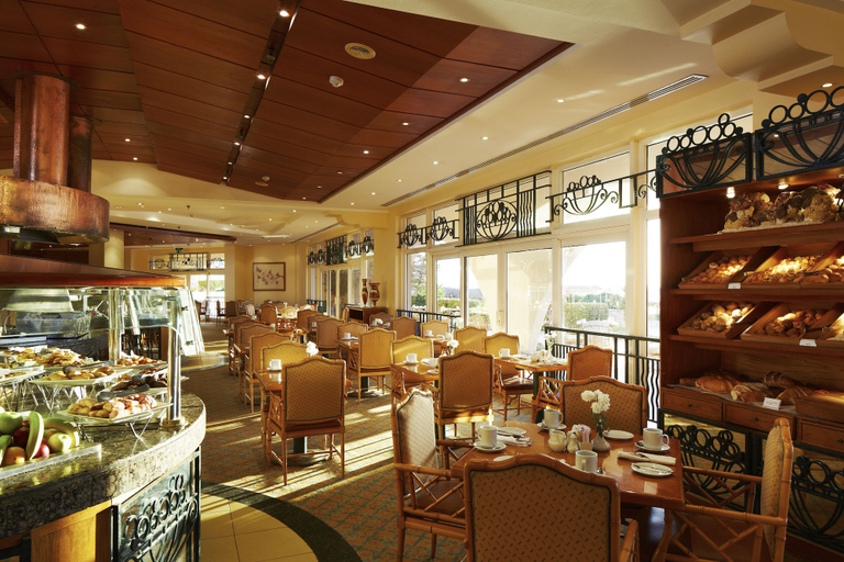 Food & Drinks 5, Hurghada Suites Serviced by Marriott, Al-Ghurdaqah