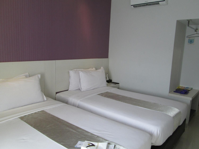 Bedroom 16