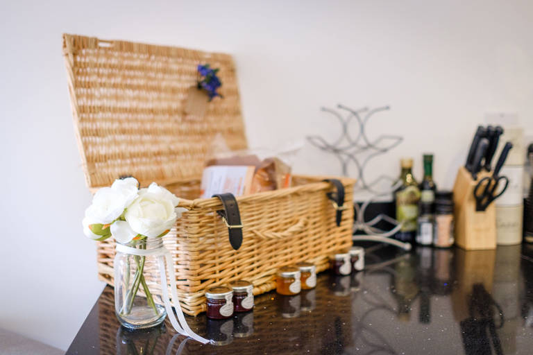Food & Drinks, Flamsteed Duplex Apartment, Cambridgeshire