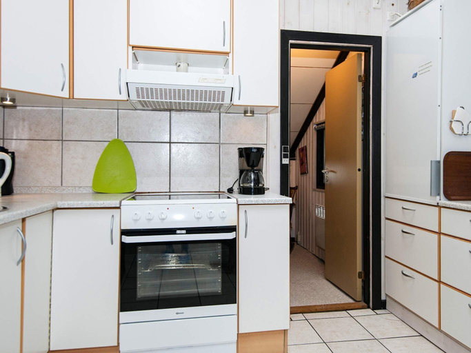 Others 2, Peaceful Holiday Home in Arrild Jutland With Terrace, Tønder