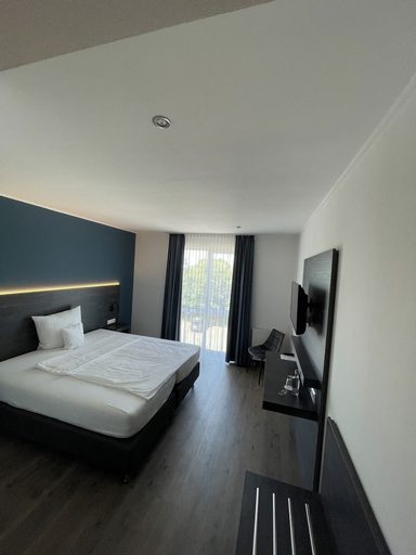 Bedroom 4, AiREA Hotel, Paderborn