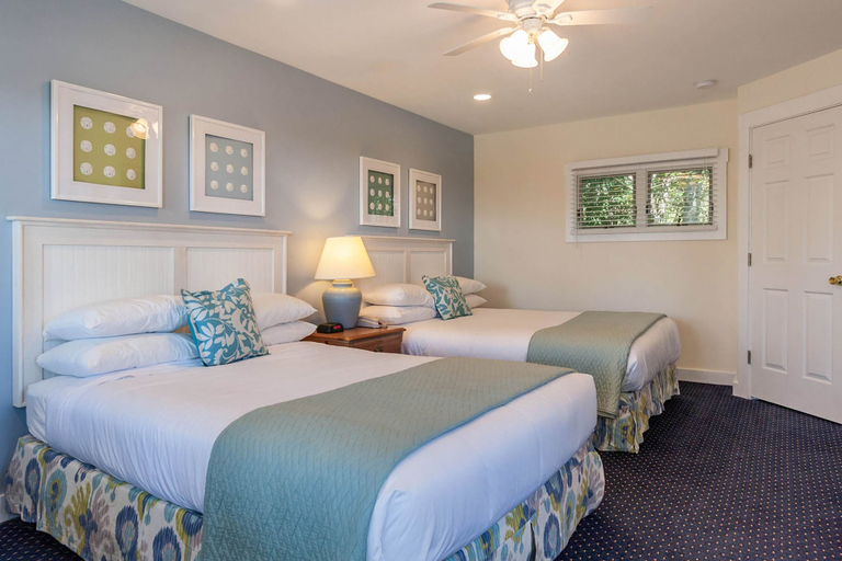 Bedroom 2, Glen Cove Inn & Suites, Knox