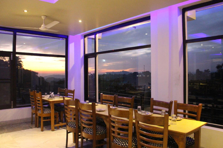 Food & Drinks 4, Hotel Vatika, Kangra