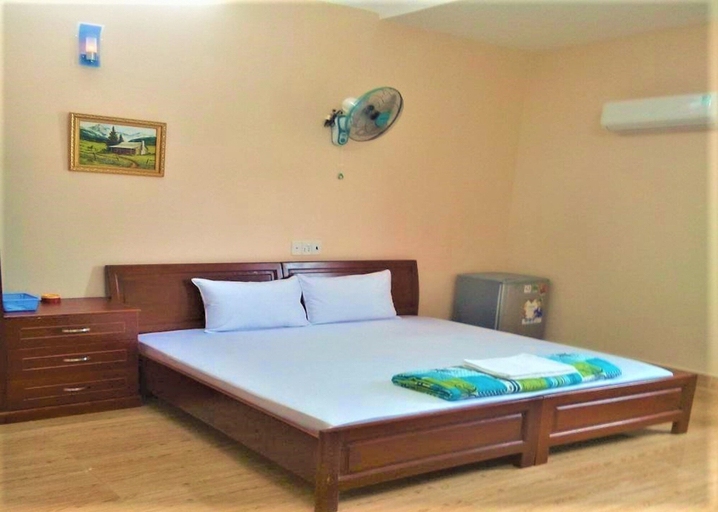 Bedroom 3, Cuc Phuong Hotel, Di An