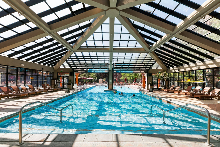 Sport & Beauty 5, White Pines Studio at Westgate, Summit