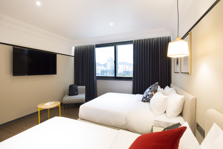 Bedroom 2, Brown Dot Hotel Jinju Chungmugong, Jinju