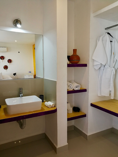 Bathroom 2, Amanecer y Mañana Private Room - Tulum Town, Cozumel