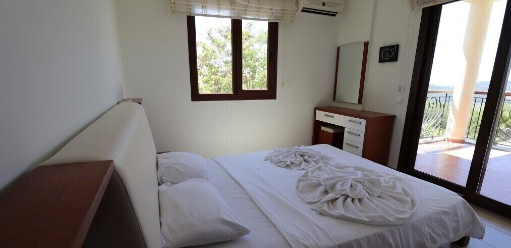 Room 2, Villa MAS2 by JoyLettings, Fethiye