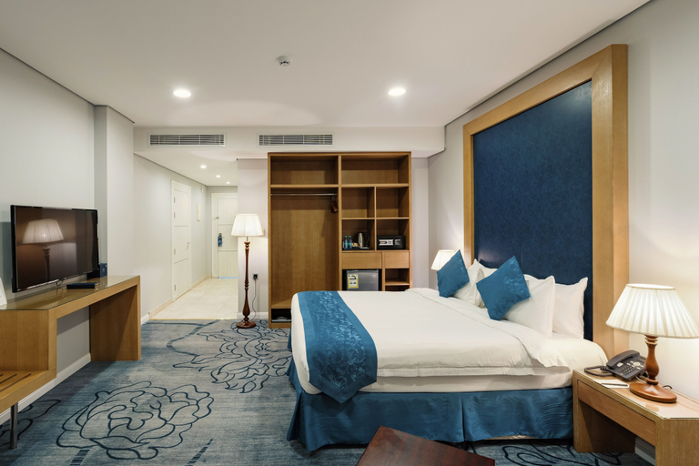Bedroom 3, Julnar Hotel