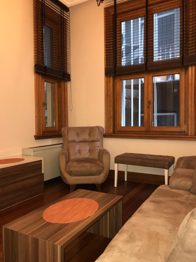 Others 2, Aslan Residence, Beyoğlu