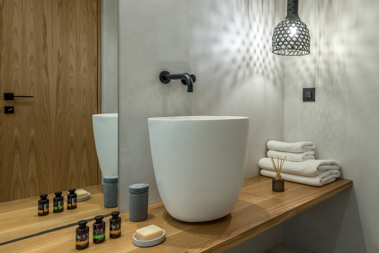 Bathroom 2, Hub Suites Luxury living in Athens, Attica