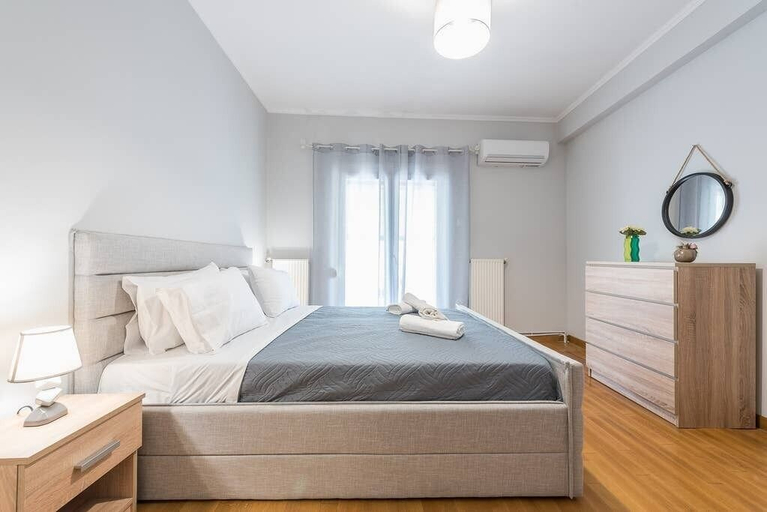 Bedroom 3, Central Flat with Cosy Sunny Terrace, Attica