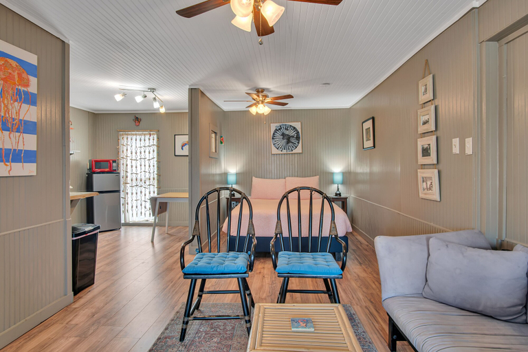 Bedroom 2, Anglers Court Beach Cottage #2, Nueces
