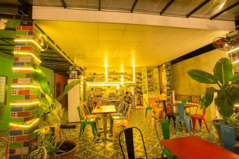 Food & Drinks 4, Moonlight Home, Côn Đảo