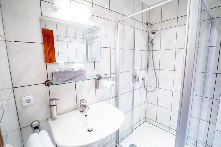 Bathroom 5, Butz, Ostholstein