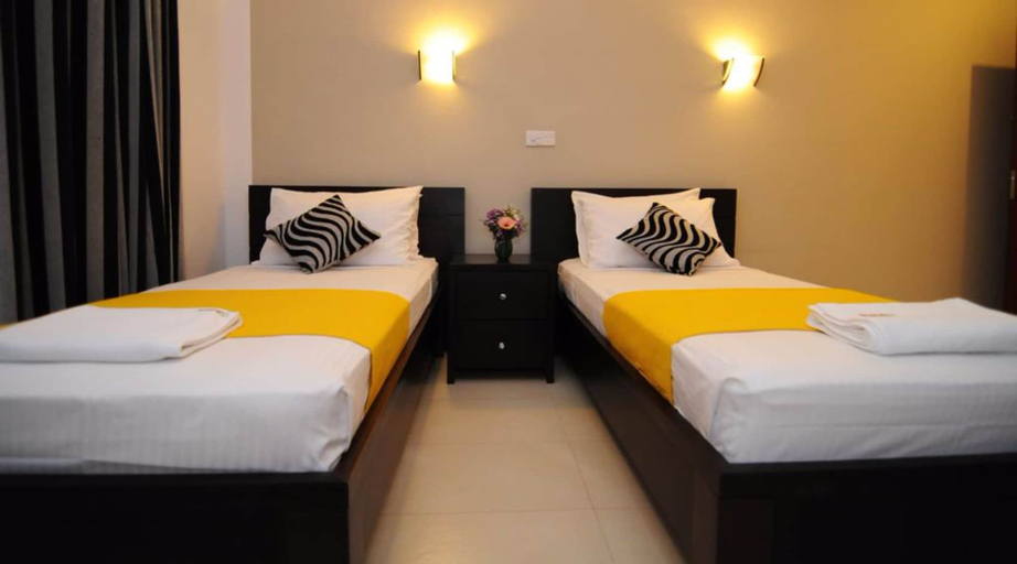 Bedroom 2, Hotel Shanelo, Negombo