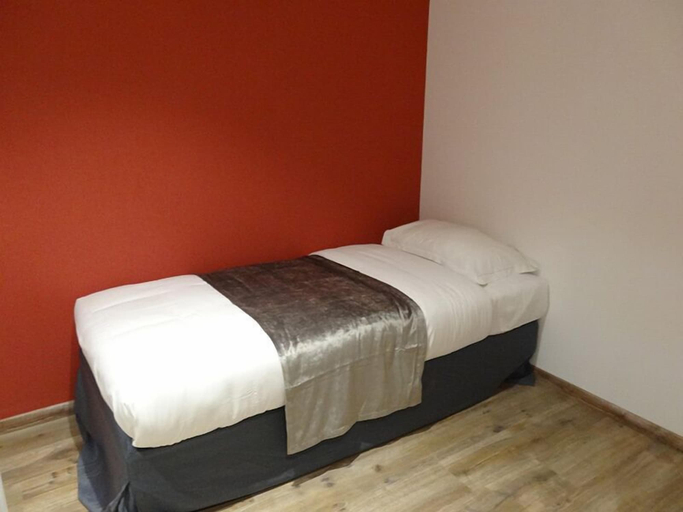Bedroom 3, Hôtel de la Paix, Pas-de-Calais