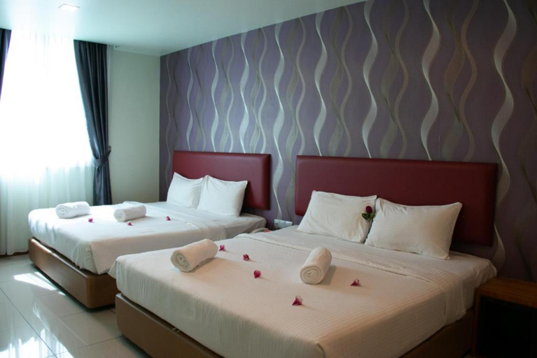 Prince 33 Hotel Room Type - family suite