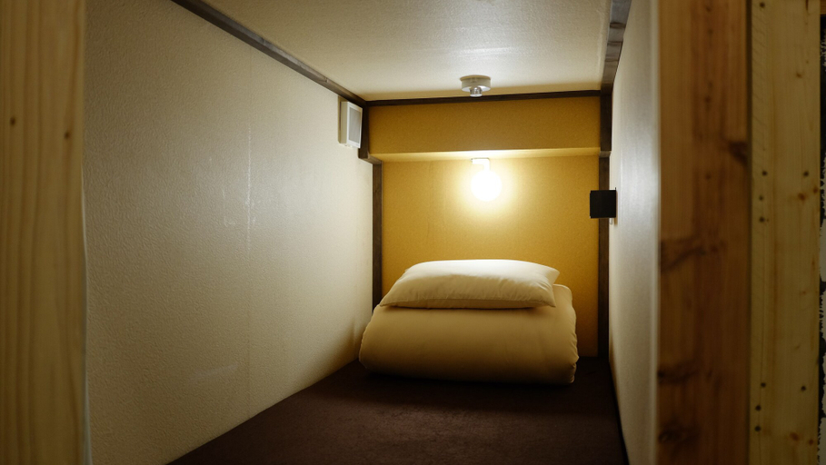 Bedroom 4, Hostel Furoya, Osaka