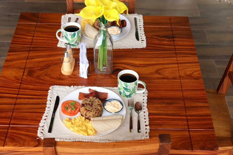 Food & Drinks 4, Hotel Amira, Hojancha