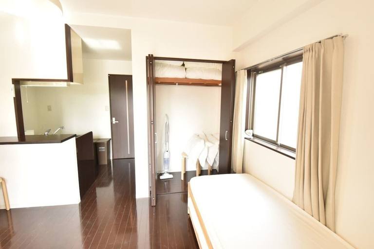 Bedroom 2, Enzo Shin-Osaka C, Osaka