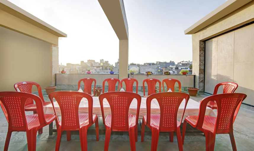 Food & Drinks, Itsy Hotels Amrita Raghunath Bazaar Jammu, Jammu