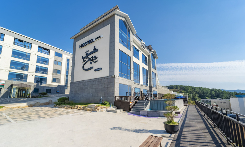 Exterior & Views 2, Yeosu Sunset Hostel and Pension, Yeosu