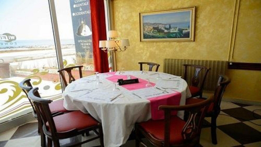 Food & Drinks 5, Abassides Palace, Staoueli