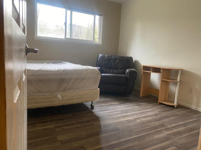 Bedroom 4, WHOLE Family - Rosemont - Hostel, Sacramento