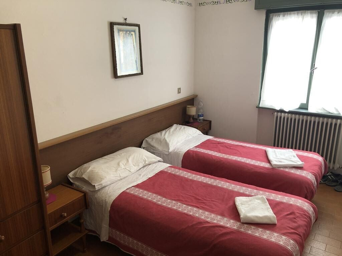 Bedroom 2, Hotel Alla Prisa, Trento