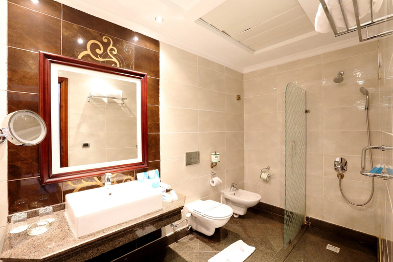 Bathroom 4, Rehana Royal Prestige & Spa - All Inclusive, Sharm el-Sheikh