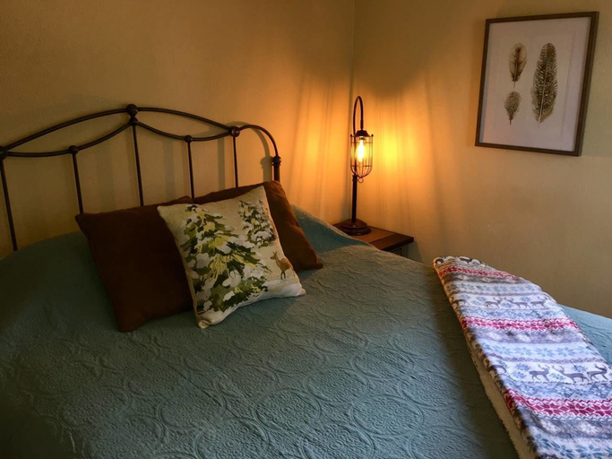 Bedroom 3, Mountain Pine Cabin - Sleeps 6 - Pet Friendly, Jackson