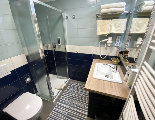 Bathroom 3, Hotel na Dolině, Vsetín