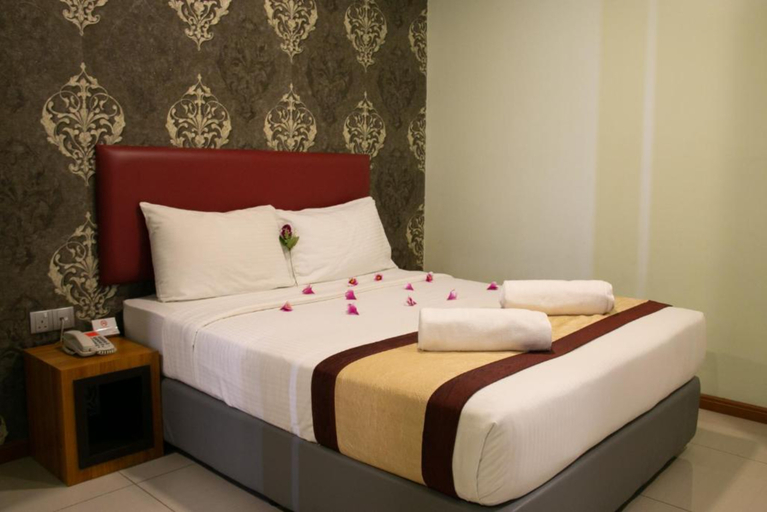 Prince 33 Hotel Room Type - Superior Queen Without Window