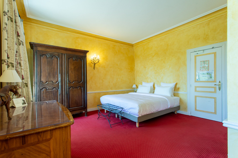 Bedroom 2, Chateau De Razay, Indre-et-Loire