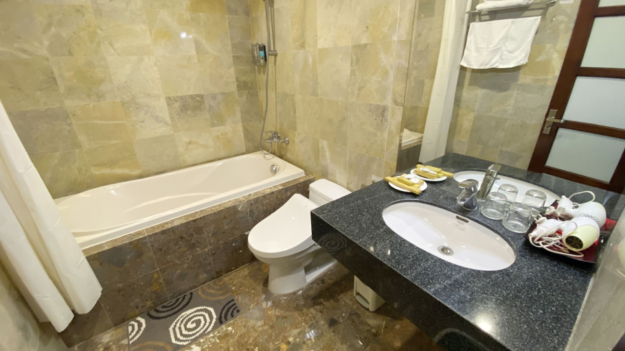 Bathroom 5, Apartment Kim Ma, Ba Đình