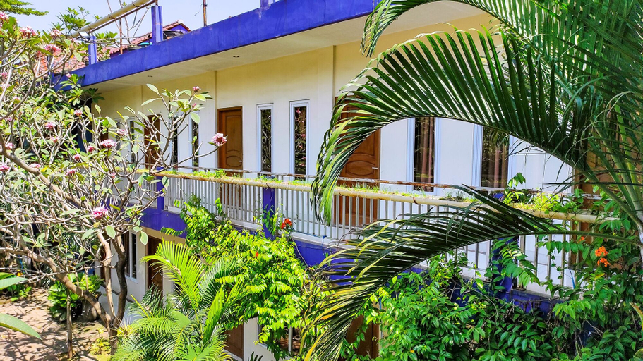 Exterior & Views 23
