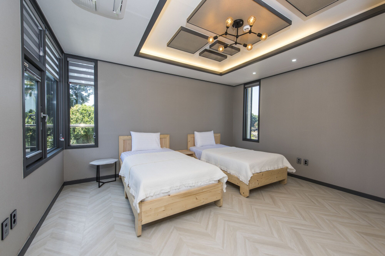 Bedroom 2, The Some Plus Onpyeong, Seogwipo