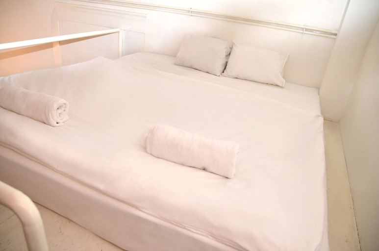 Bedroom, Incredible Ernesto II, Budapesti