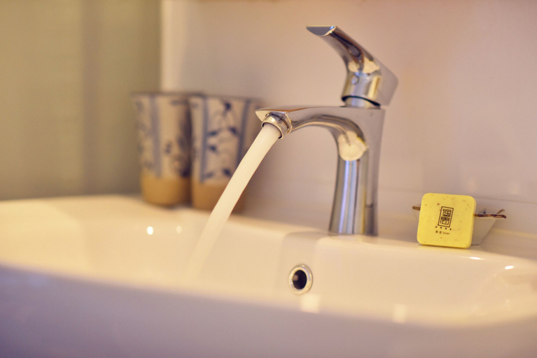 Bathroom 4, Ease Hostel, Guilin