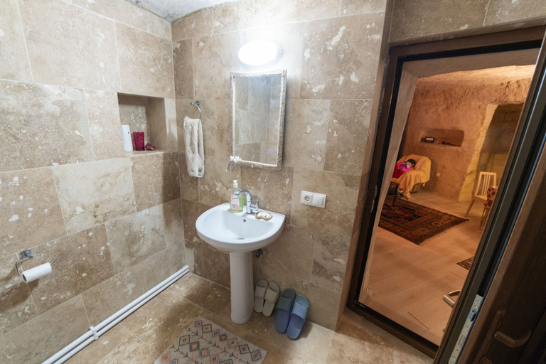 Bathroom, Cappadocia Deep Cave House, Ürgüp
