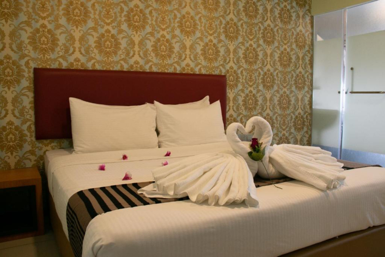 Prince 33 Hotel Room Type - Deluxe King Room