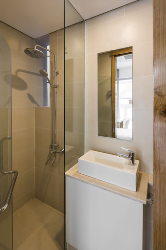 Bathroom 3, The Tropical Residence Serviced Homestay, Gò Vấp