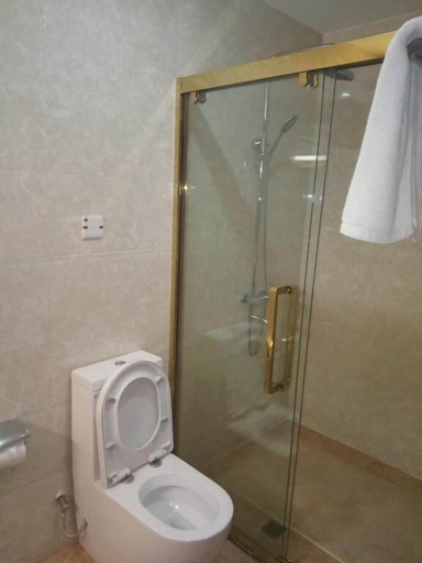 Bathroom, Exclusive Serene Hotel, Enugu North