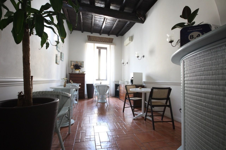 Others 5, Hotel Andreina, Roma