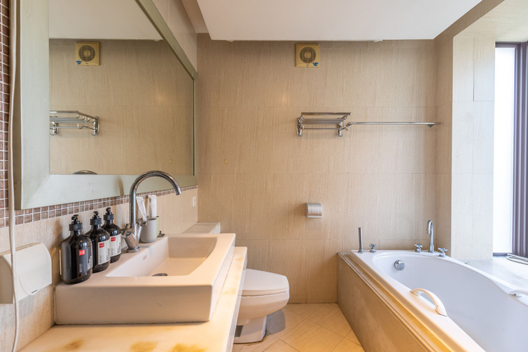 Bathroom 3, Locals Boutique Apartment Huafa Plaza 35, Zhuhai