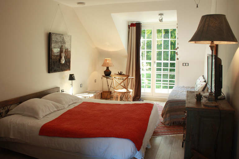 Bedroom 5, Chambres d'hotes Maison Prairie Bonheur, Yvelines